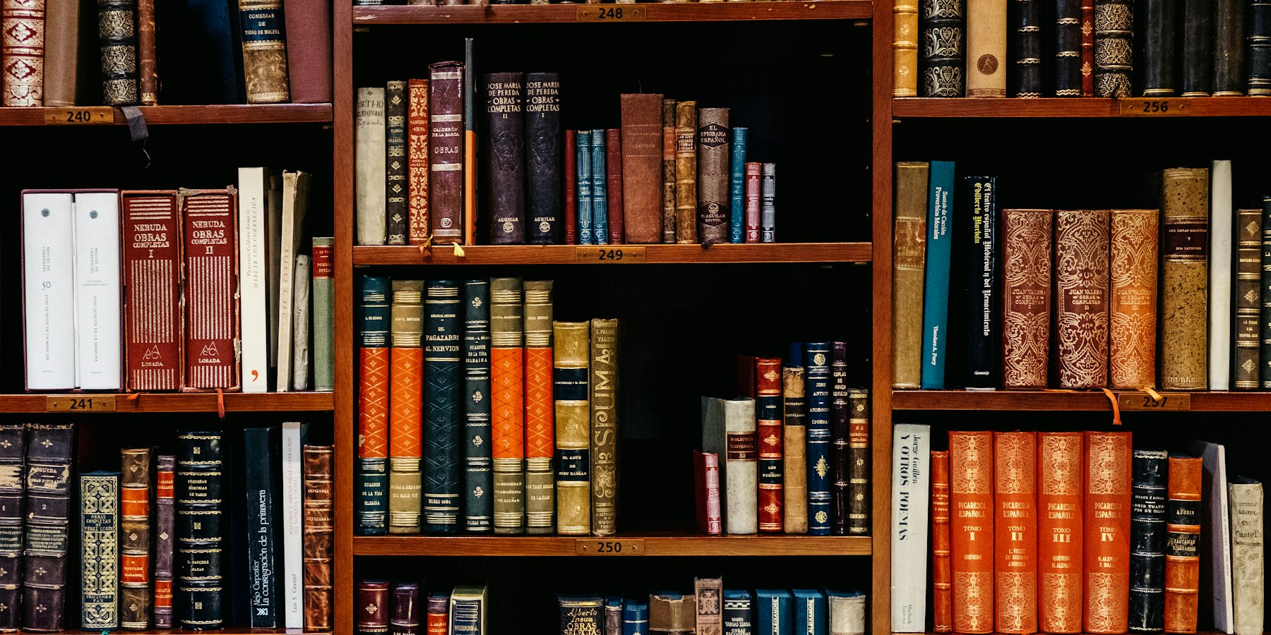 The Reading Year, Tk 6,800